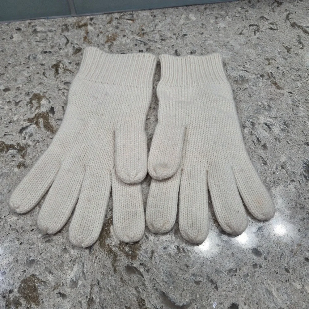 Brooks‎ Brothers 100% Cashmere Cable Knit Gloves Cream Ivory One Size Winter